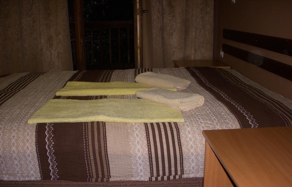 אוהריד Chardak Apartments חדר תמונה