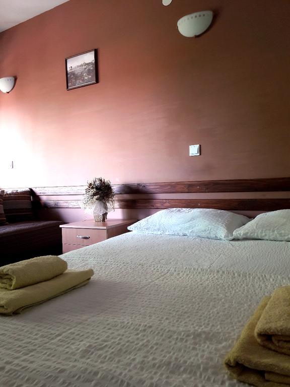 אוהריד Chardak Apartments מראה חיצוני תמונה